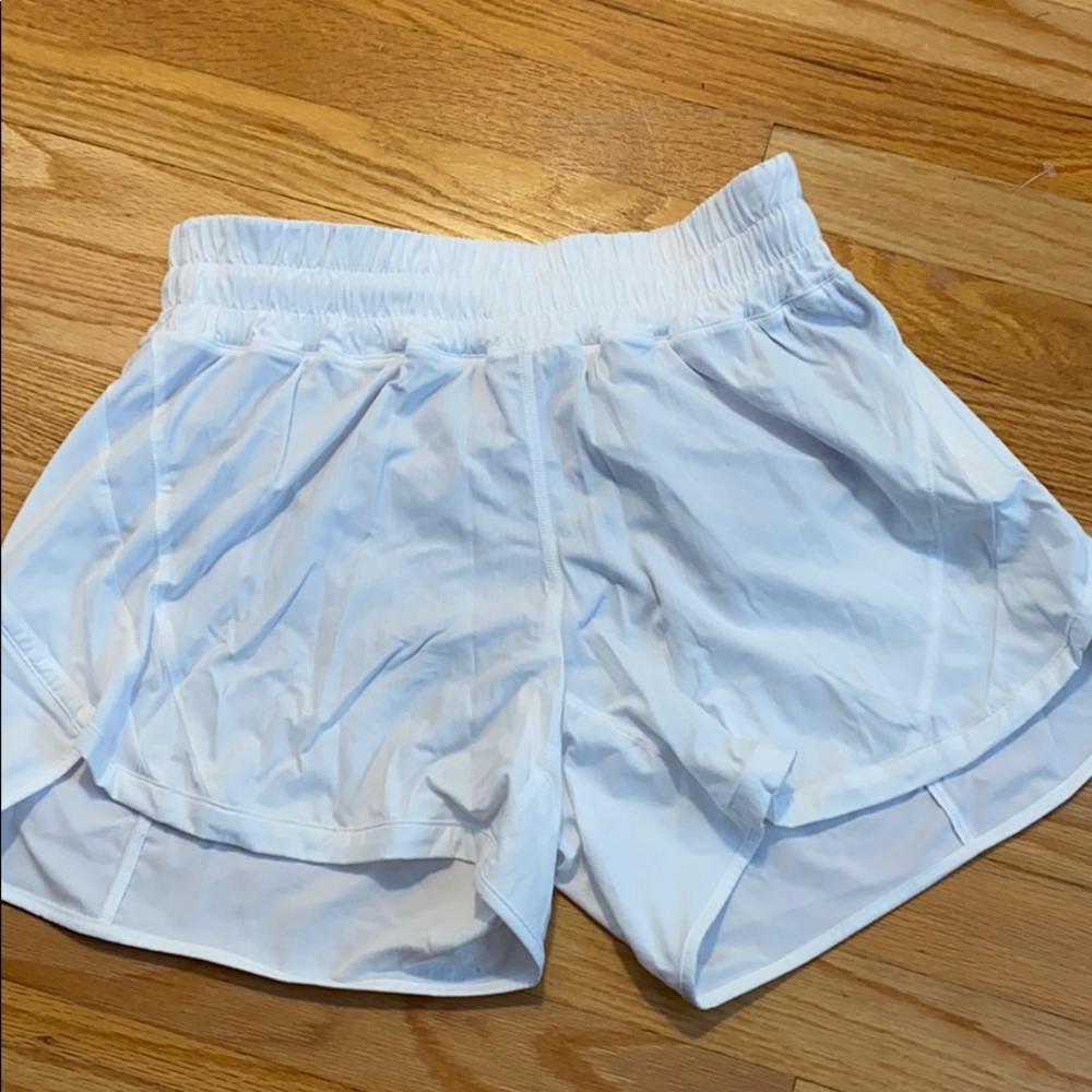 Size 8 lululemon shorts